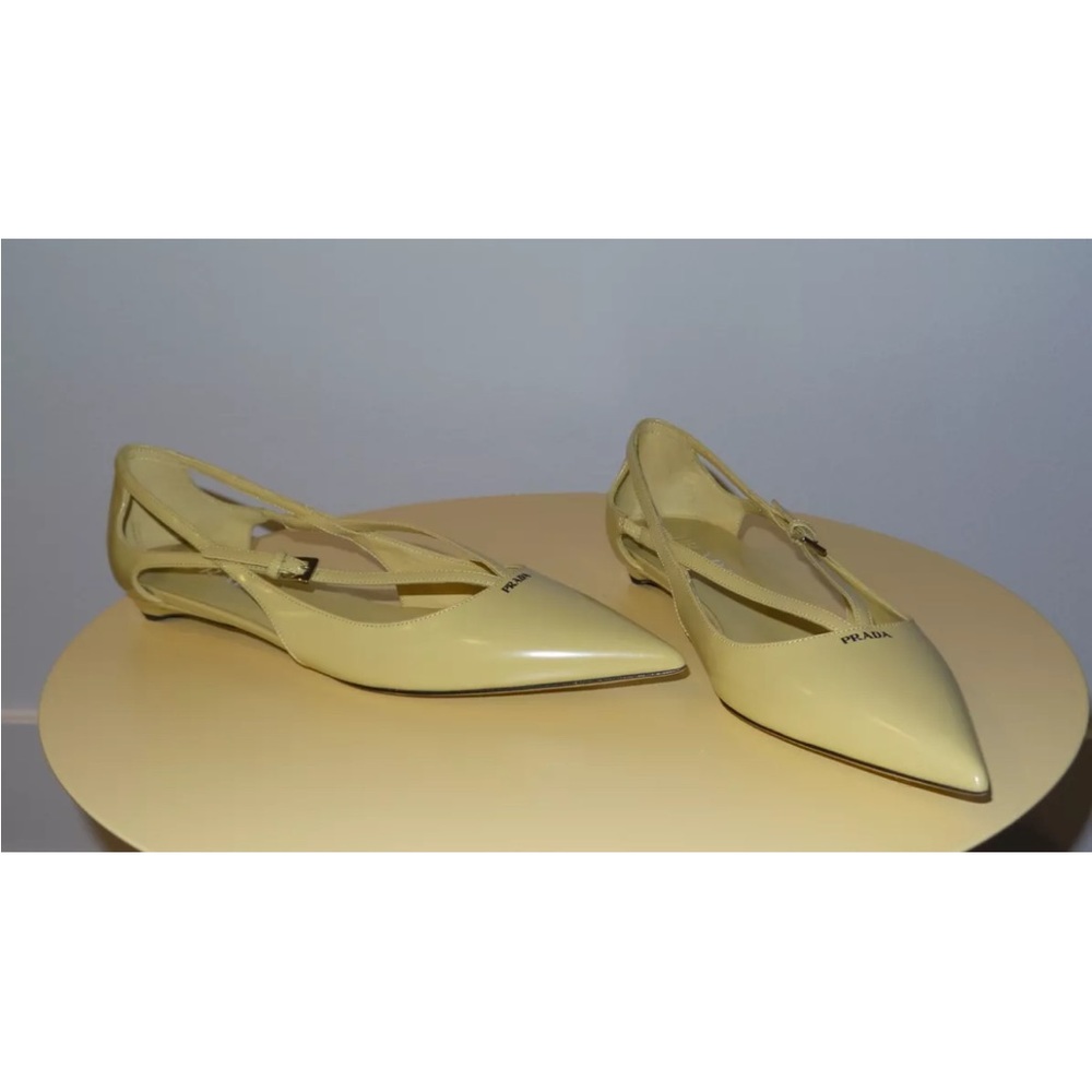 $1370 PRADA LOGO BUTTER YELLOW LEATHER FLATS